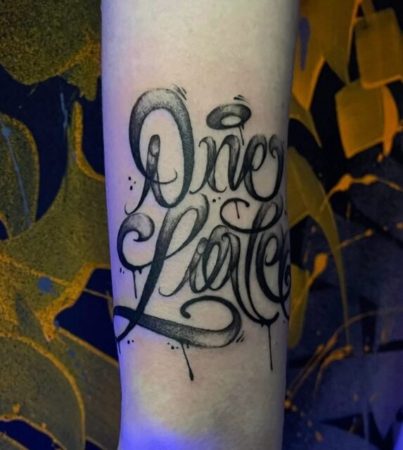 Szeretnél egy egyedi tetoválást profi kivitelezésben? ✨ Gyere el a Controlled Chaos Tattoo szalonba, és valósítsd meg az elképzelésed!
🎨 Művész: Jozef Creps
📍 Cím: Eötvös u. 23, Komárom 94501
📞 Időpontfoglalás: 0950673722
Ne halogasd, vedd fel velünk a kapcsolatot még ma!
#tattoo #komarno #controlledchaostattoo #tattooművészet